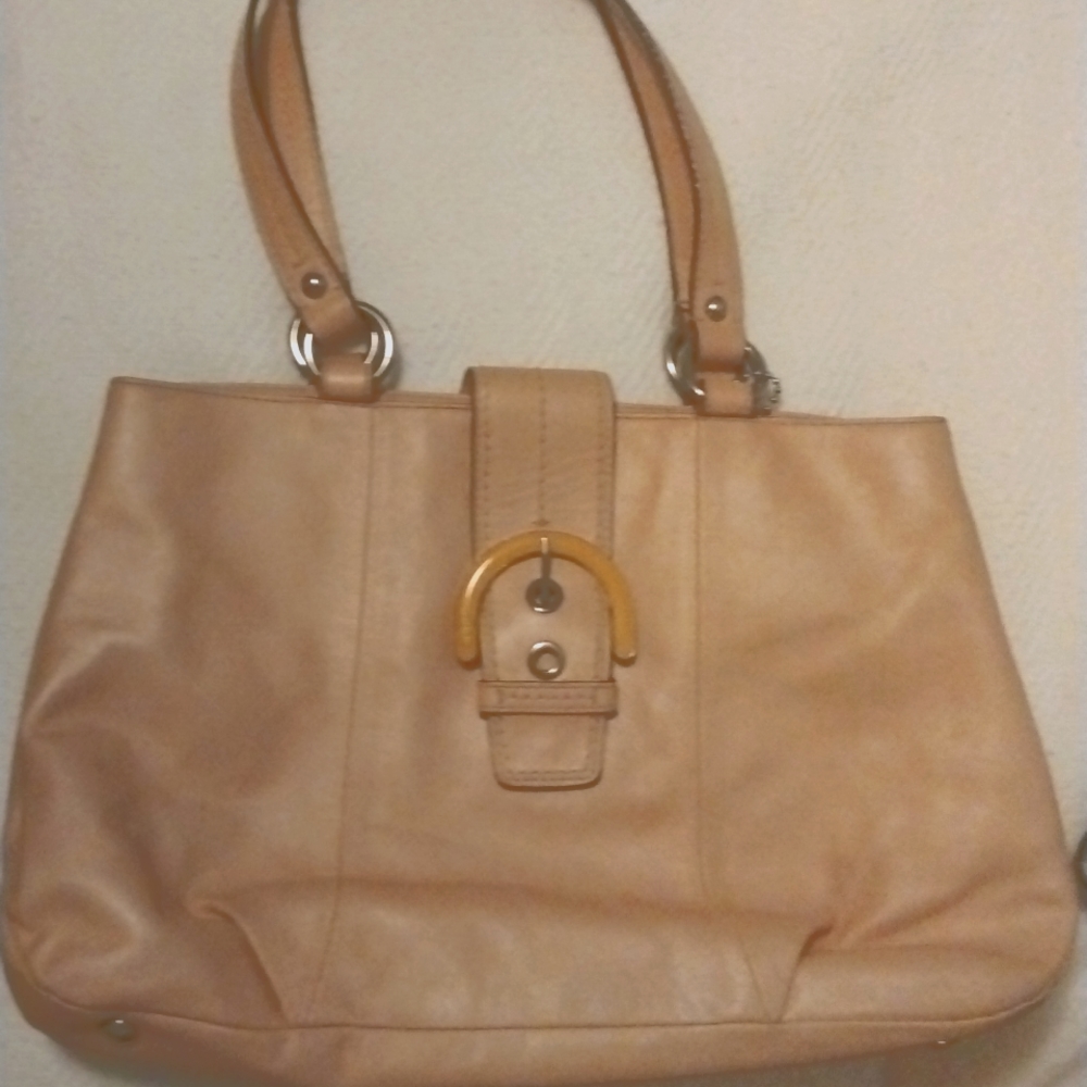 Coach large light gold yellow coach emblem